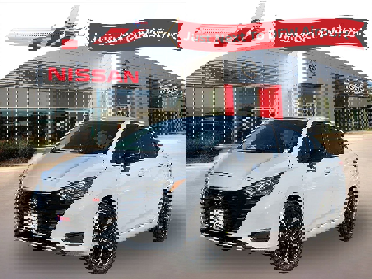 New 2025 Nissan Versa SR w/ Trunk Package image 1