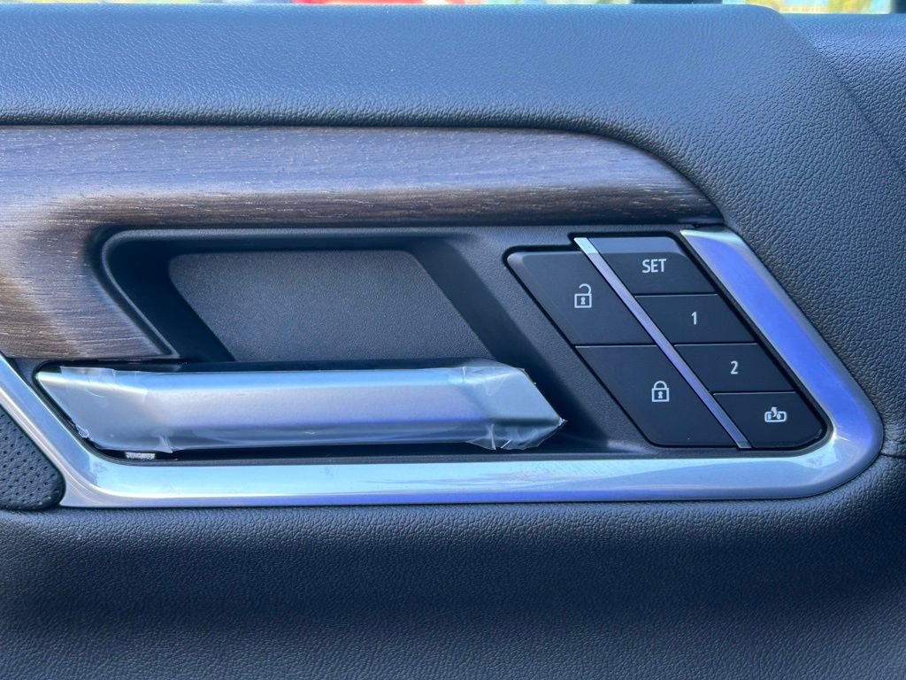 New 2026 Chevrolet Silverado 3500 High Country w/ Technology Package image 29