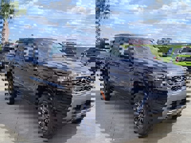 New 2026 Nissan Frontier SV w/ Tow Package image 5