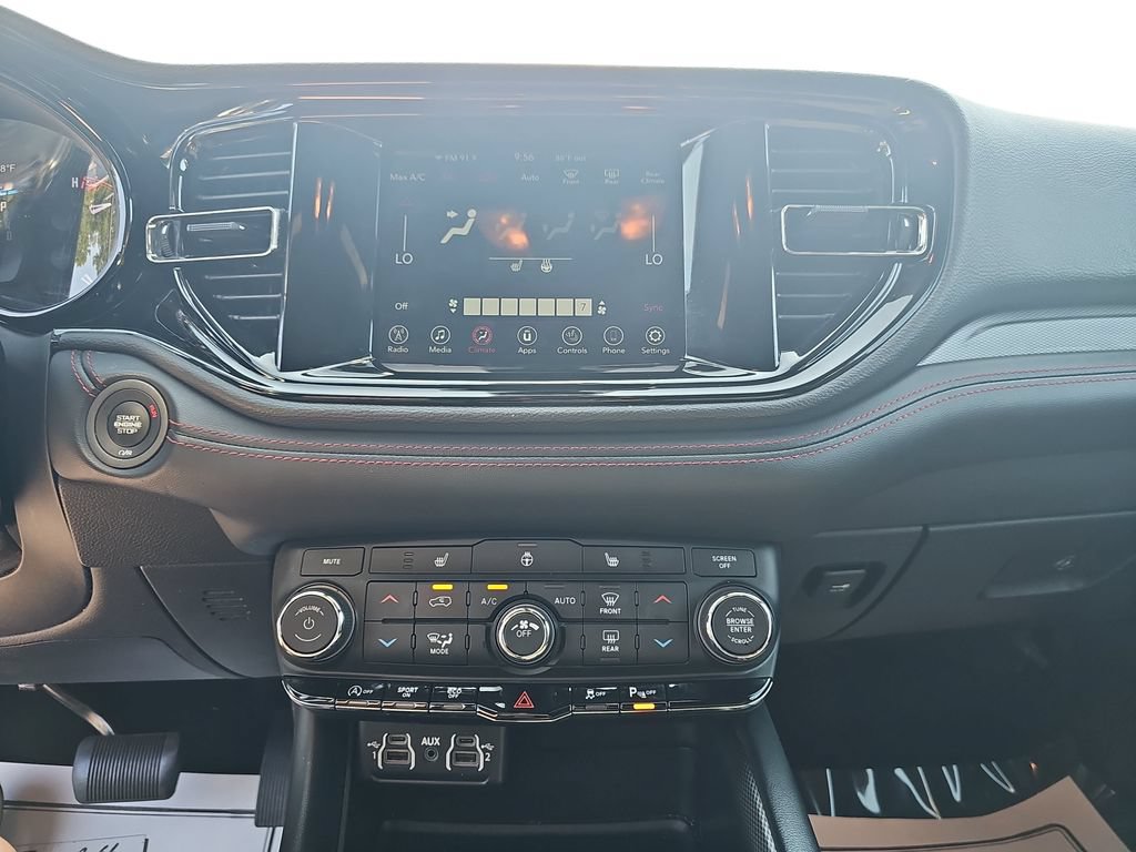 Used 2023 Dodge Durango GT RWD image 23