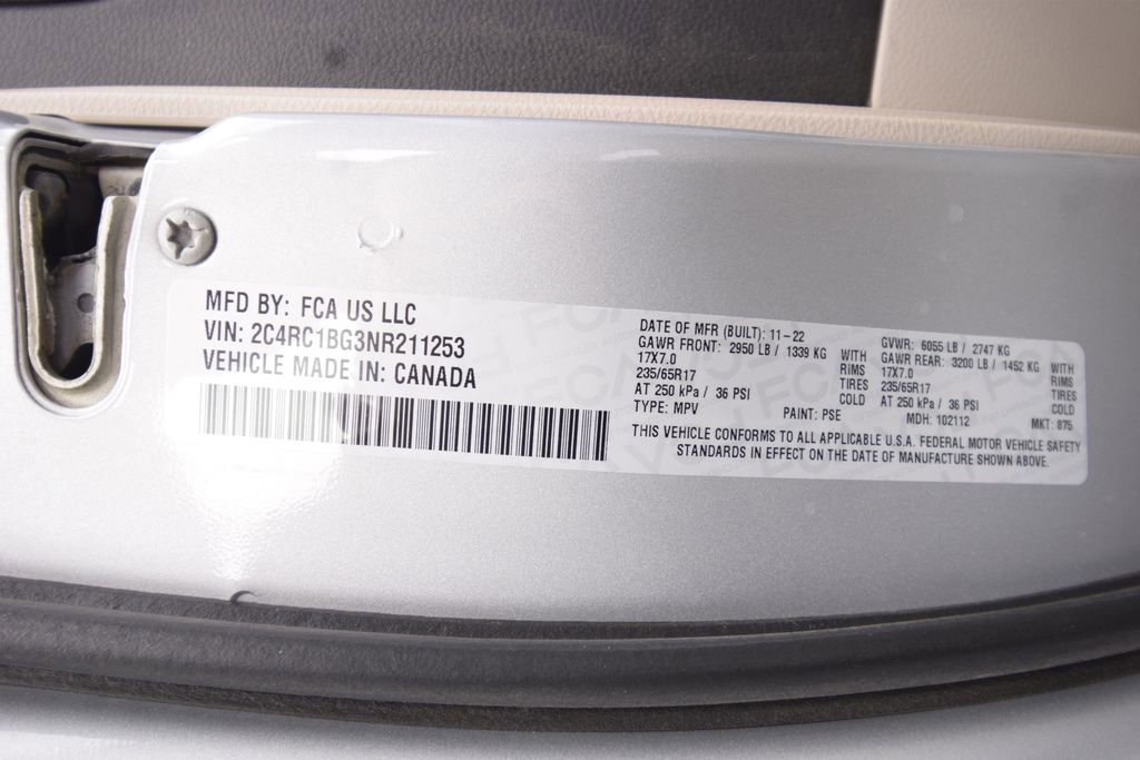 Used 2022 Chrysler Pacifica Touring-L image 30