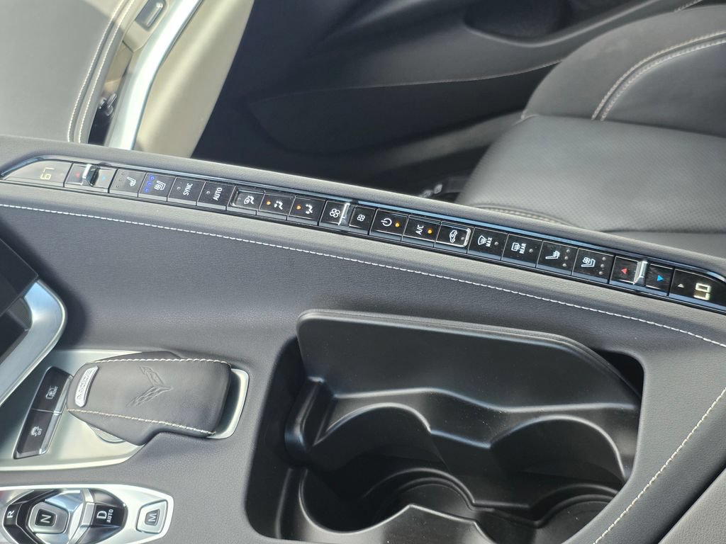 Used 2025 Chevrolet Corvette Z06 RWD image 21