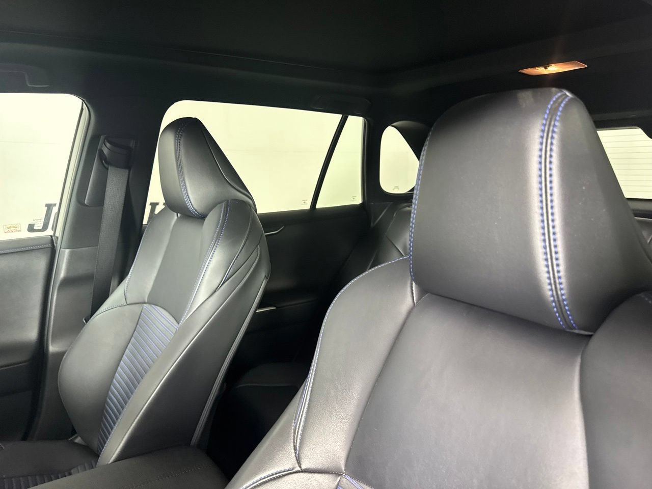 Used 2021 Toyota RAV4 XSE AWD/4WD image 10