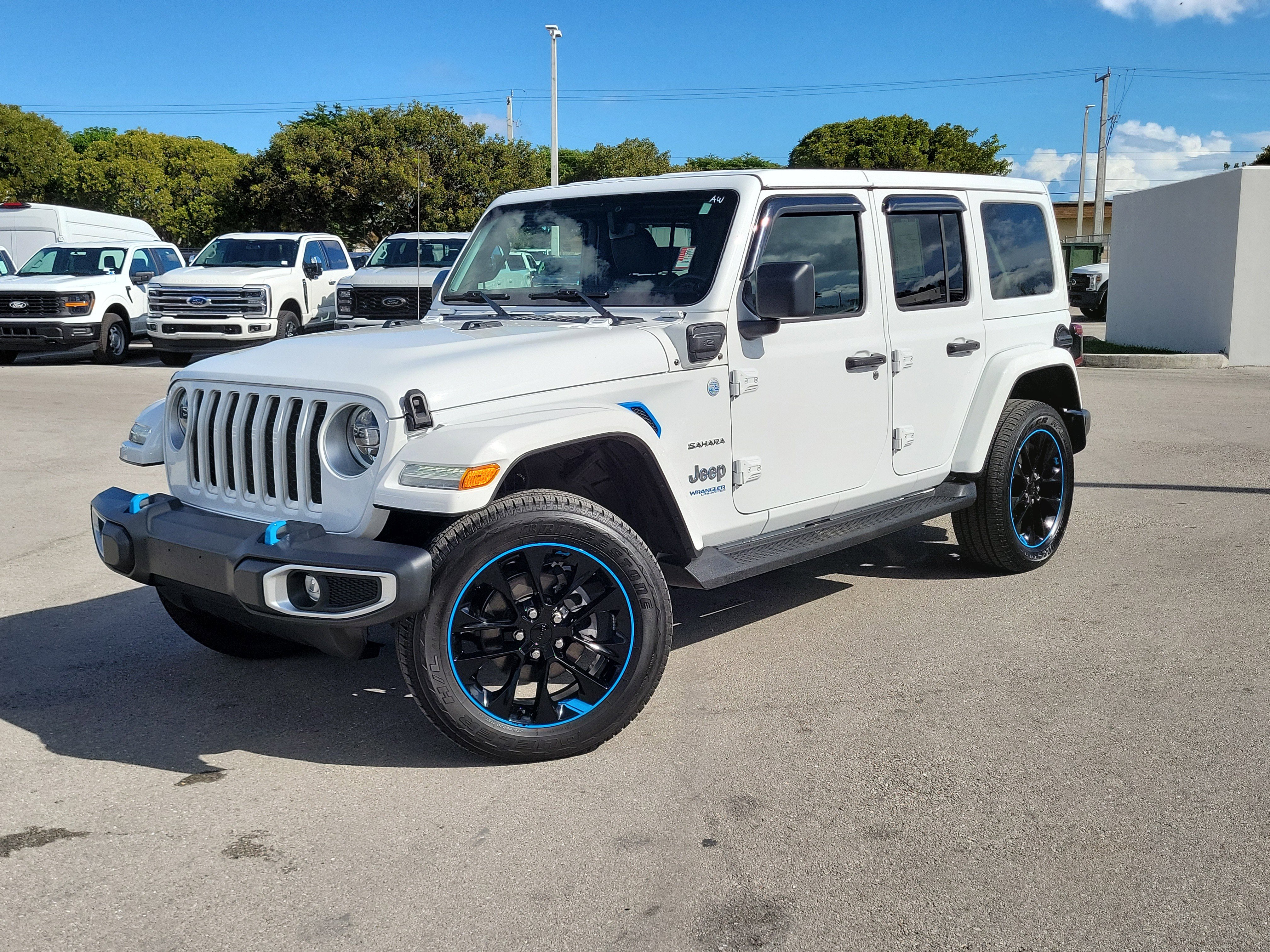 Used 2022 Jeep Wrangler Unlimited Sahara image 31