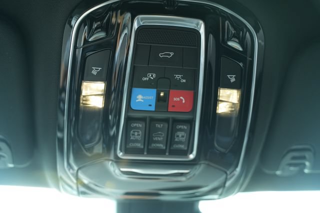 New 2026 Jeep Grand Wagoneer Summit AWD/4WD image 41
