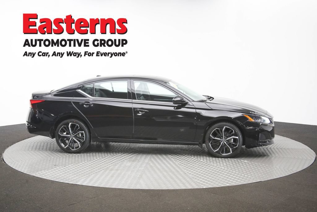 Used 2023 Nissan Altima 2.5 SR w/ SR Premium Package AWD/4WD image 46
