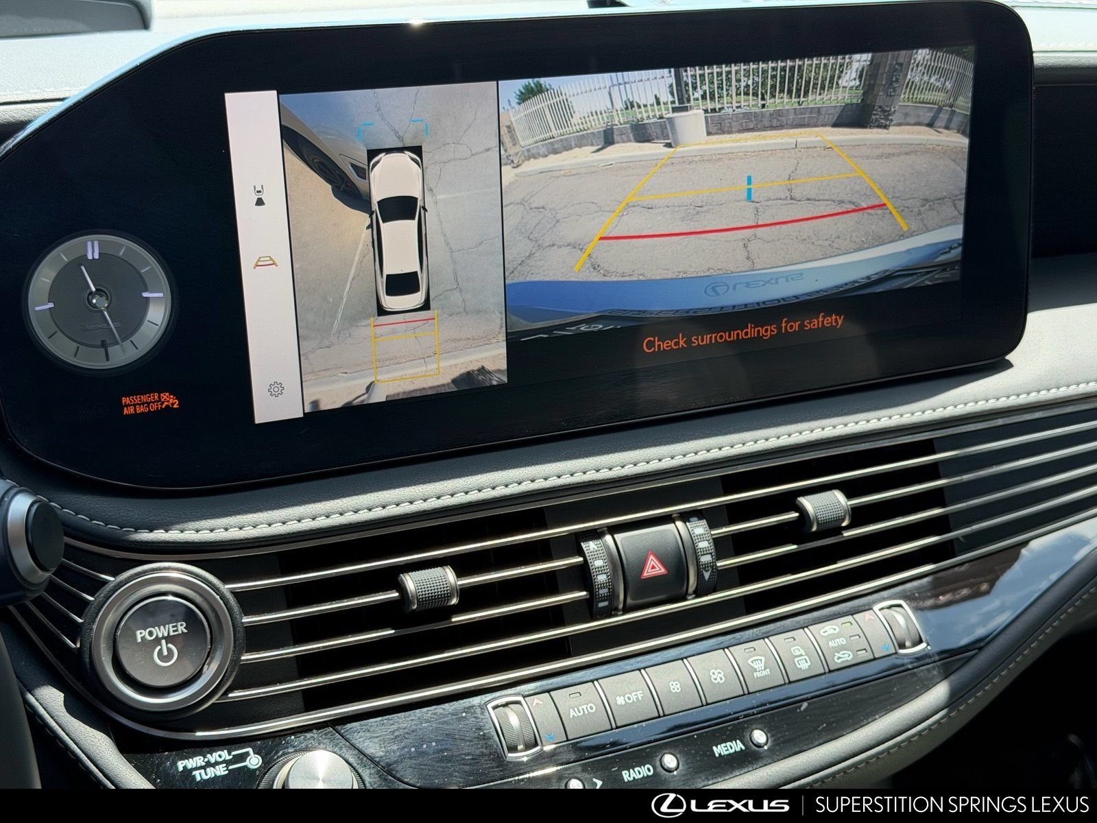Used 2023 Lexus LS 500h AWD w/ Luxury Package image 19