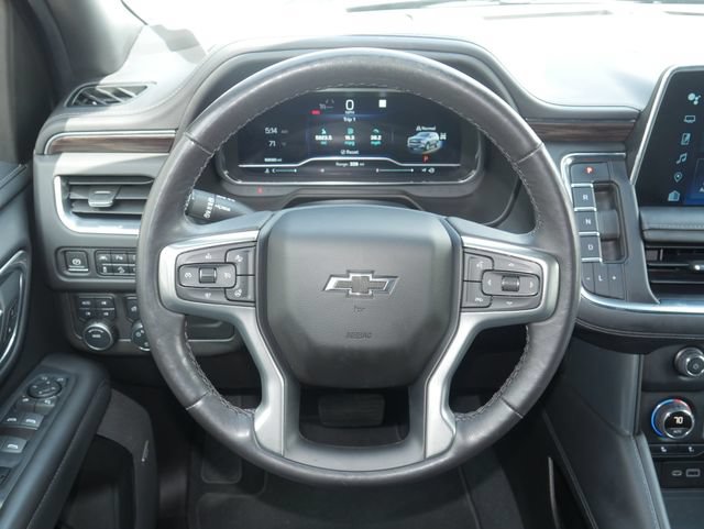 Used 2023 Chevrolet Suburban Z71 w/ Luxury Package AWD/4WD image 15