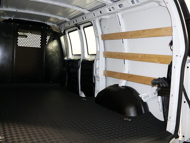 Used 2024 Chevrolet Express 2500 w/ Driver Convenience Package RWD image 22
