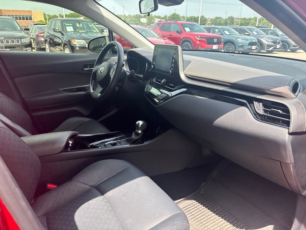 Used 2020 Toyota C-HR Limited FWD image 24