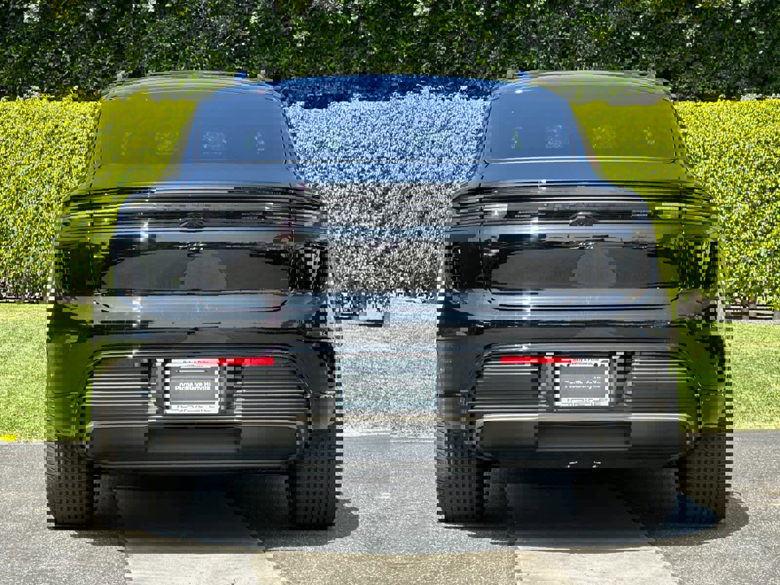 New 2026 Porsche Macan Turbo Electric image 7