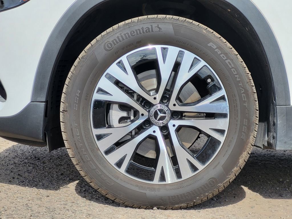 Used 2025 Mercedes-Benz GLA 250 4MATIC image 10