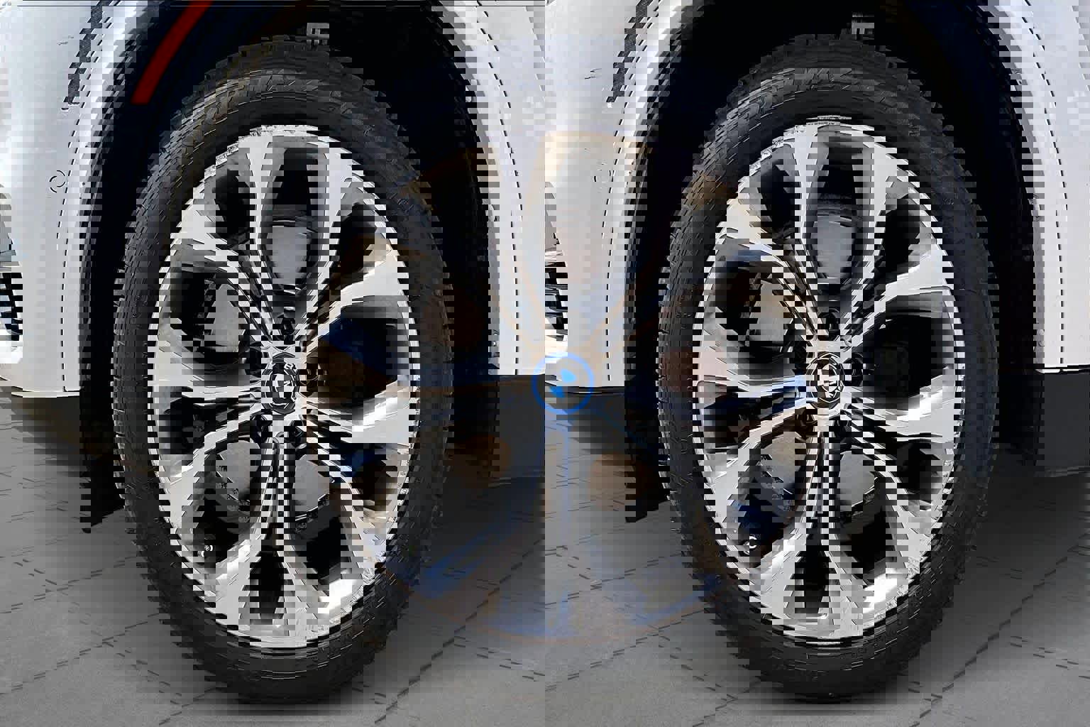 Used 2018 BMW X5 xDrive40e image 10