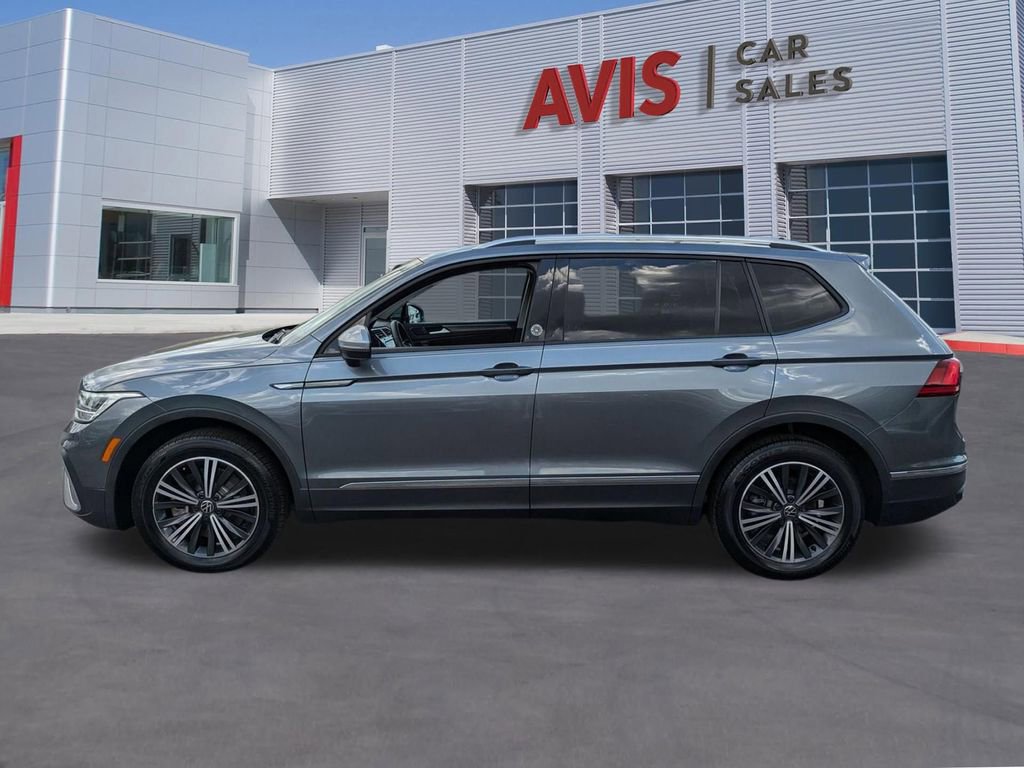 Used 2024 Volkswagen Tiguan Wolfsburg Edition image 10