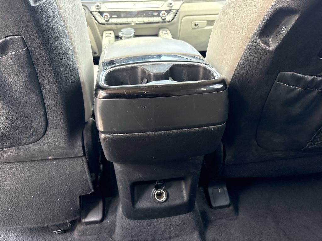 Used 2023 Kia Telluride EX w/ EX Captain's Chair Package AWD/4WD image 27