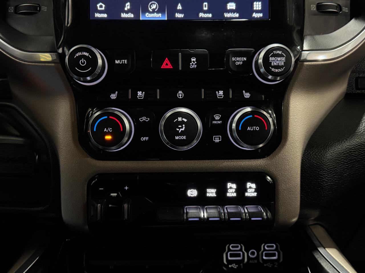 Used 2022 RAM 3500 Laramie AWD/4WD image 28