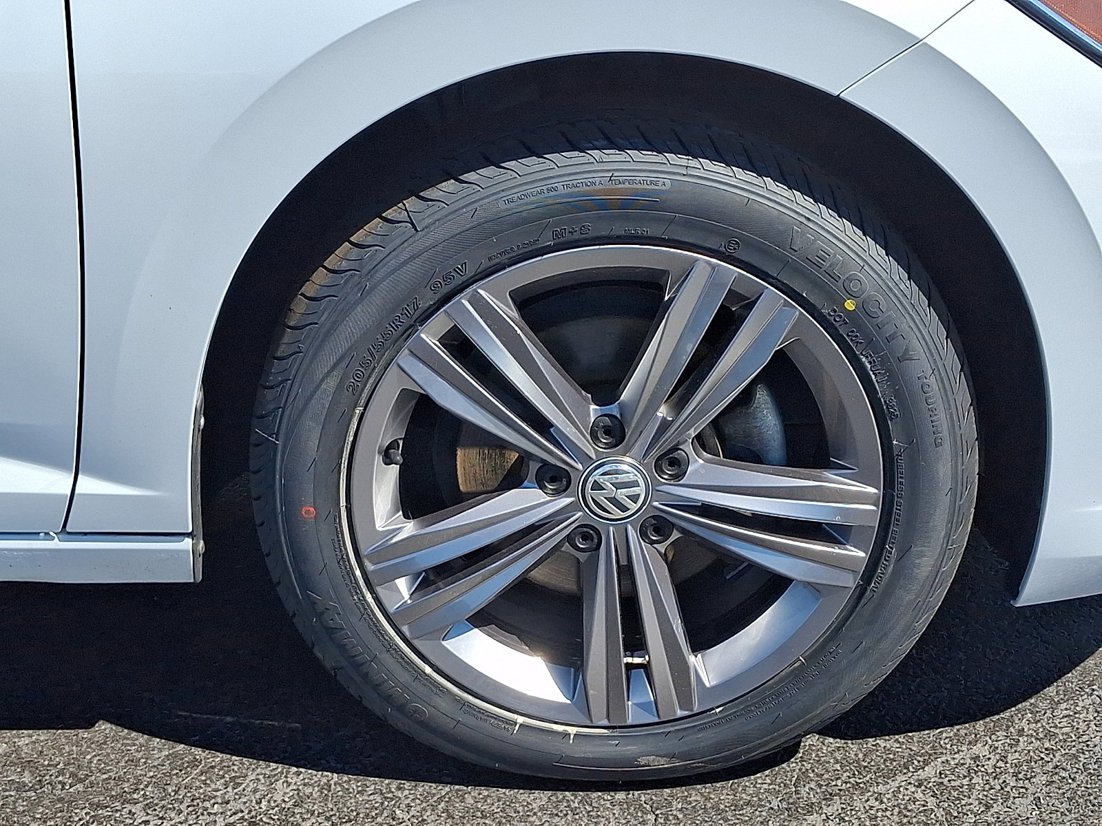 Used 2019 Volkswagen Jetta R-Line image 8