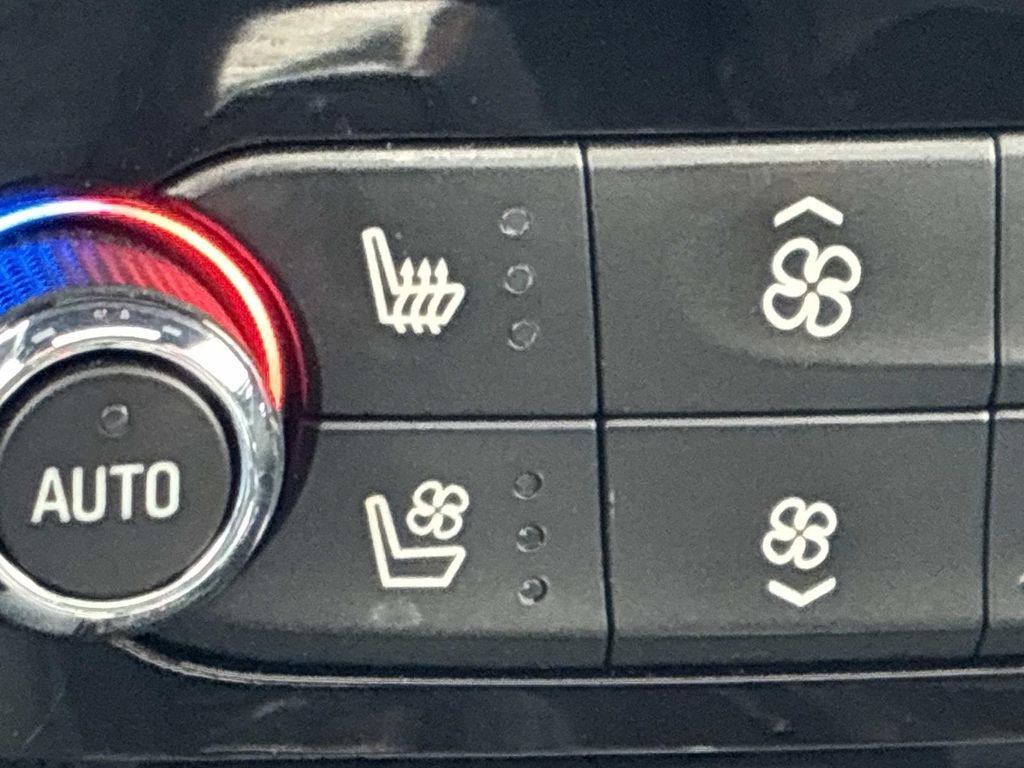 Used 2022 Buick Enclave Premium w/ Experience Buick Package image 35