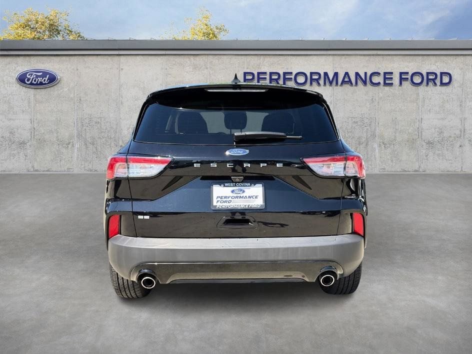 Used 2022 Ford Escape SE w/ SE Sport Appearance Package FWD image 7