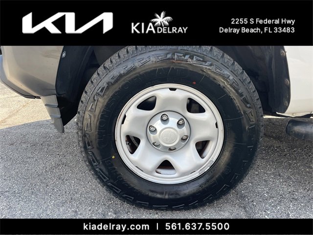 Used 2020 Toyota Tacoma SR image 27