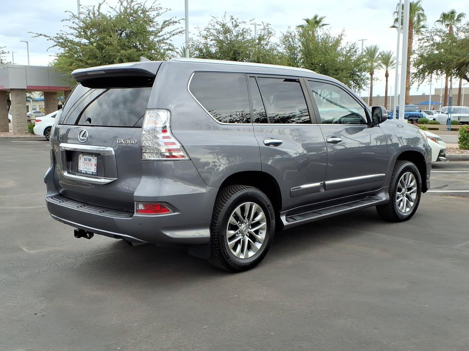 Used 2017 Lexus GX 460 Luxury AWD/4WD image 4