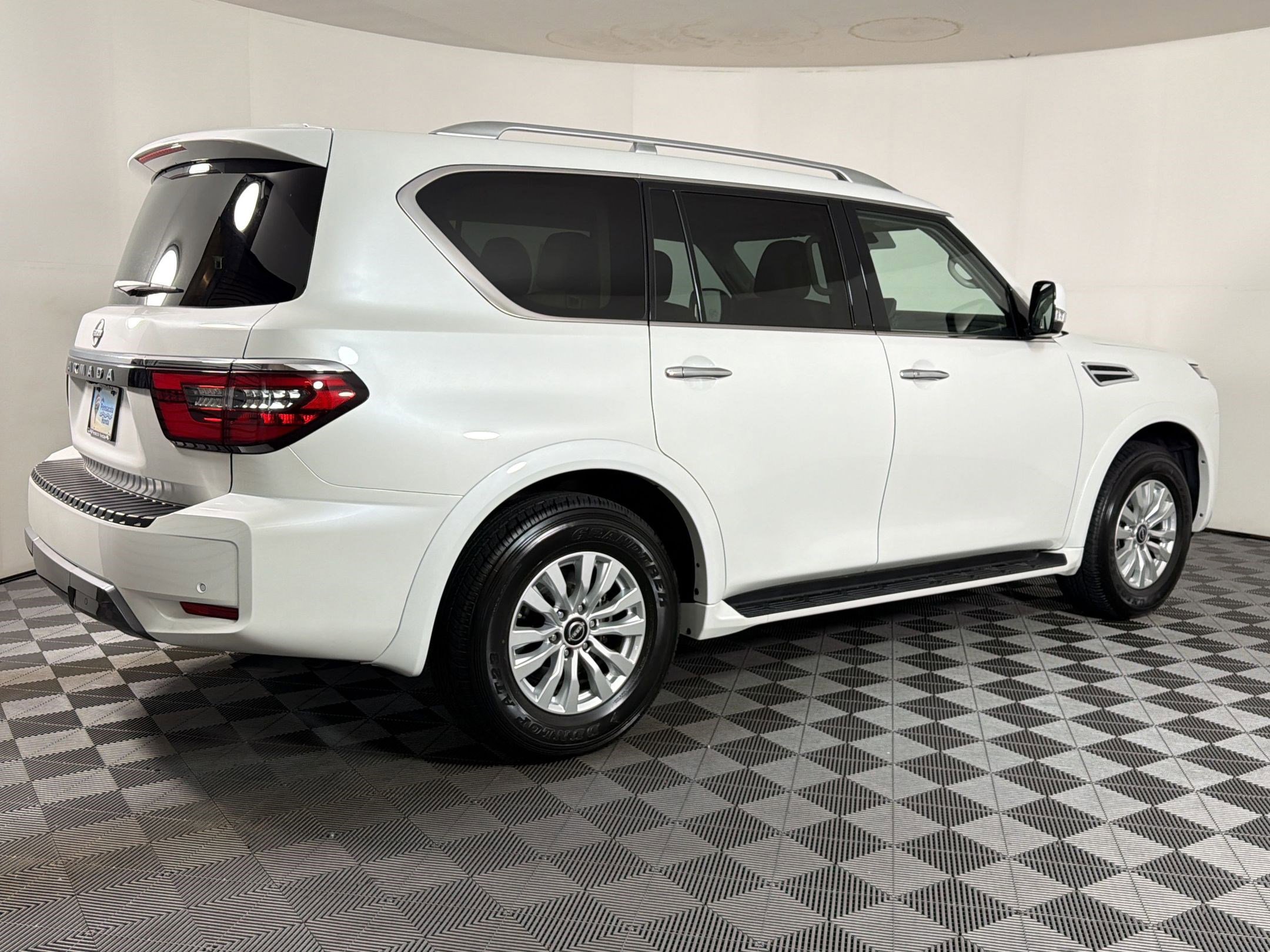 Used 2024 Nissan Armada SV w/ Cargo Package AWD/4WD image 7