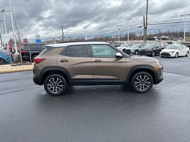 Used 2021 Chevrolet TrailBlazer ACTIV w/ Sun and Liftgate Package image 5