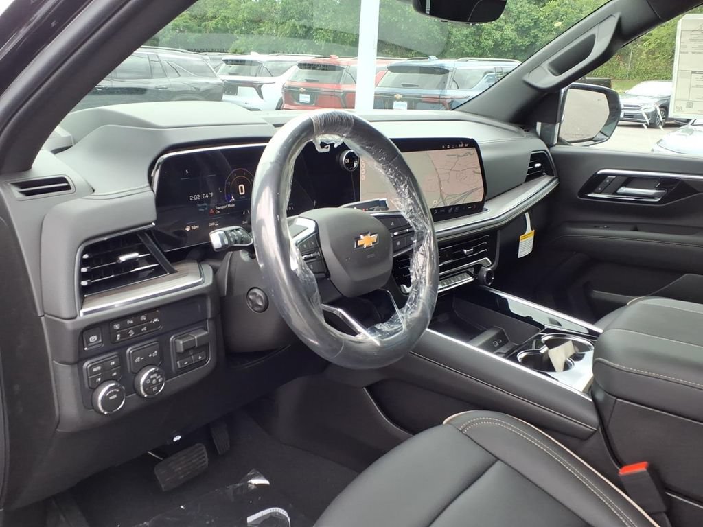 New 2026 Chevrolet Suburban Premier AWD/4WD image 11