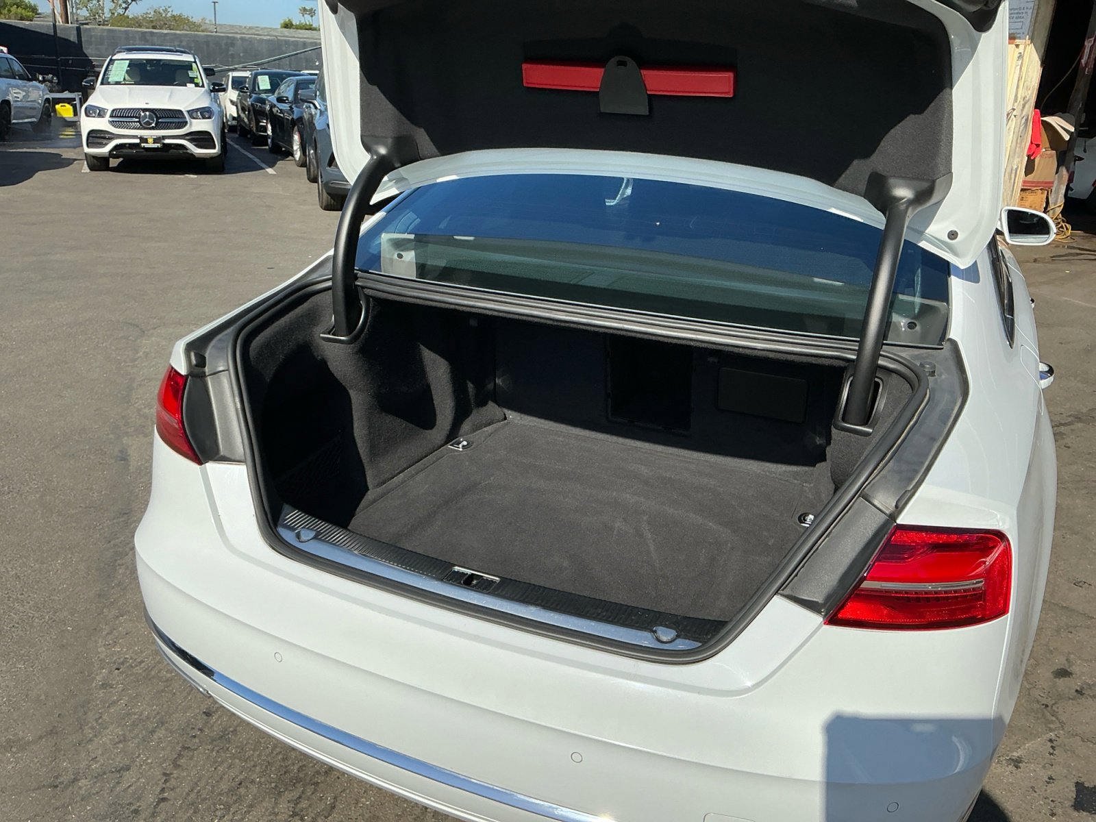 Used 2015 Audi A8 L 3.0T w/ Premium Package image 26