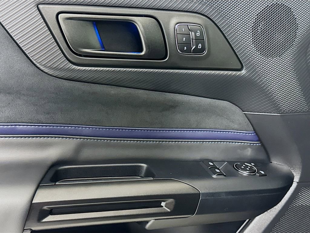 Used 2025 Ford Mustang Dark Horse image 17