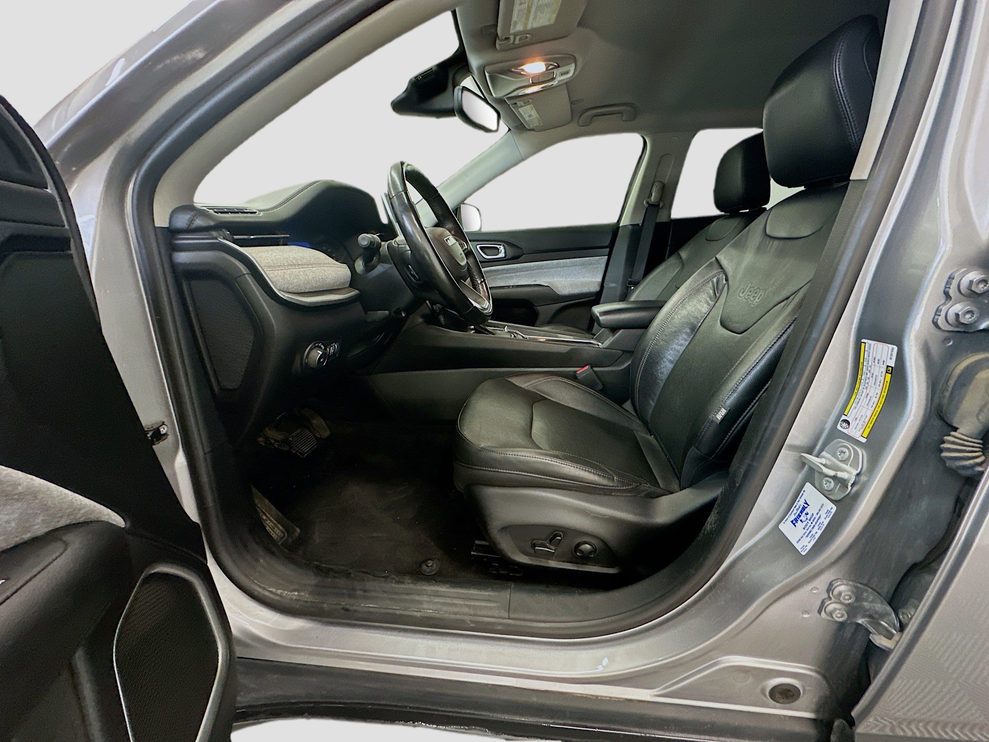 Used 2022 Jeep Compass Latitude image 13