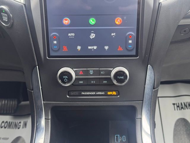 Used 2022 Ford Edge Titanium w/ Class II Trailer Tow Package image 19