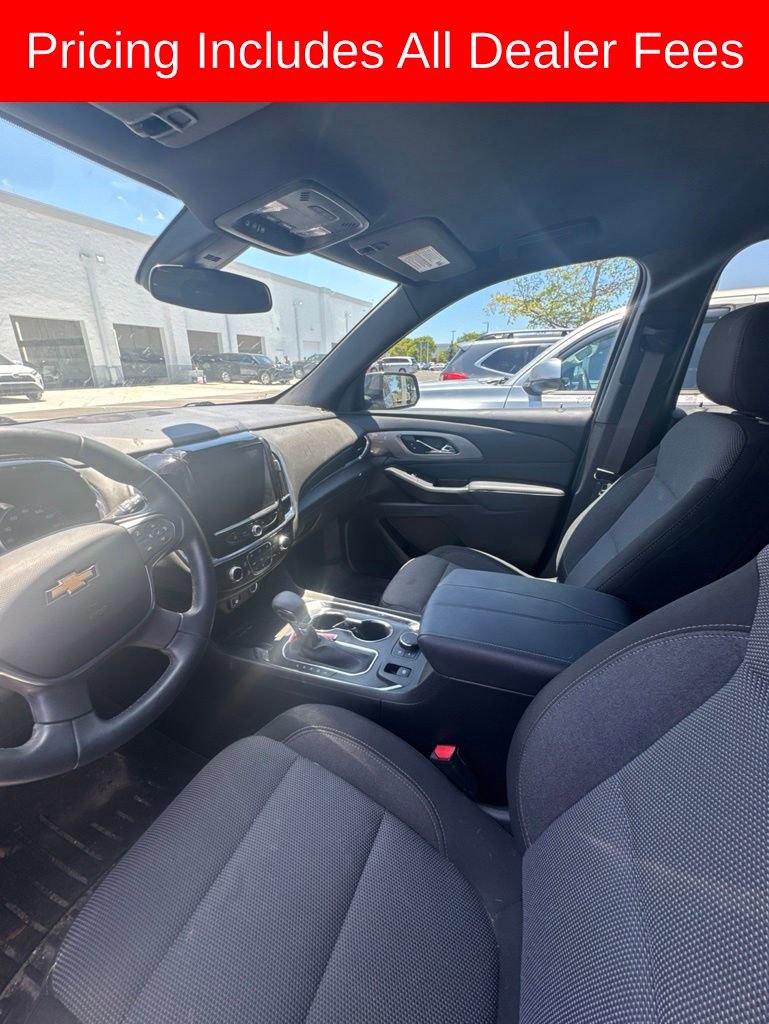 Used 2023 Chevrolet Traverse LT FWD image 11
