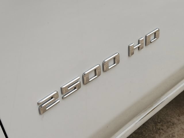 Used 2024 Chevrolet Silverado 2500 LT AWD/4WD image 10