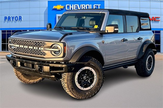 Used 2024 Ford Bronco Badlands image 3