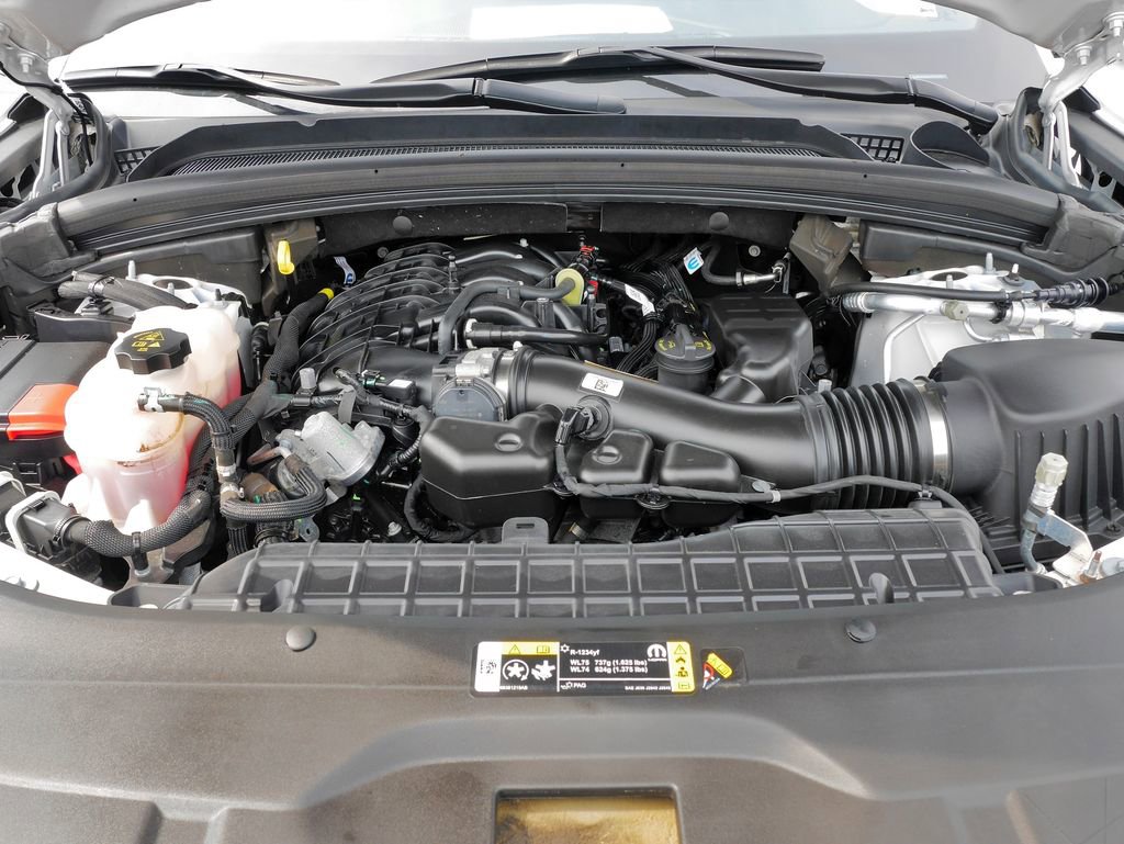 Used 2023 Jeep Grand Cherokee Altitude image 33