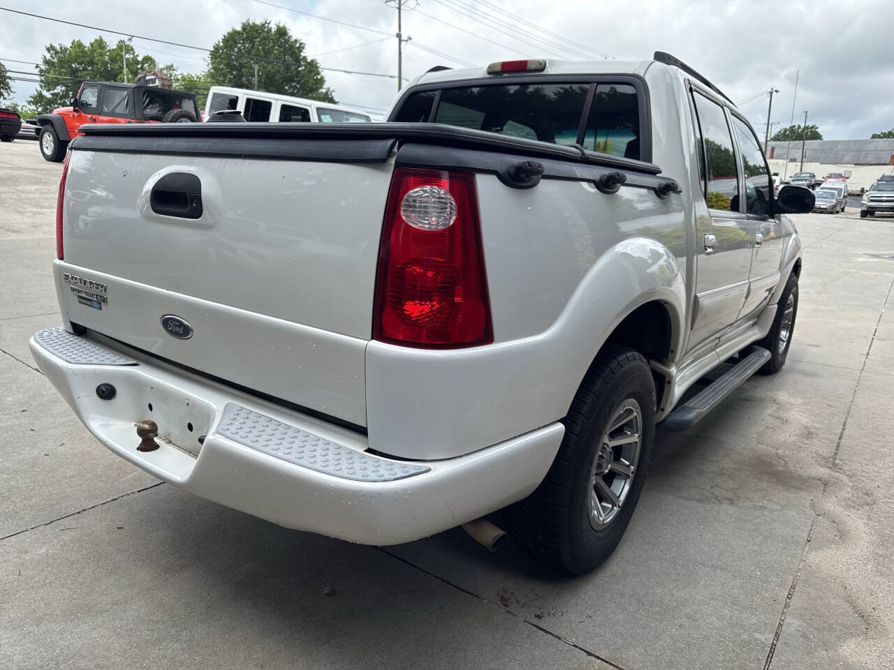 Used 2005 Ford Explorer Sport Trac XLT AWD/4WD image 7