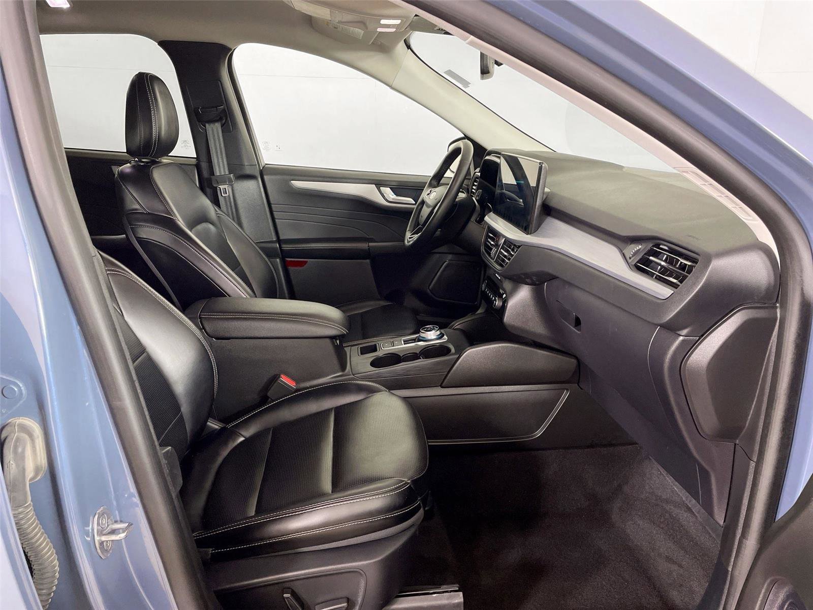 Used 2024 Ford Escape Platinum image 27