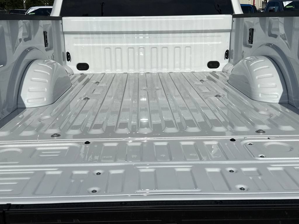 New 2026 Ford F250 Platinum w/ Platinum Plus Package AWD/4WD image 22