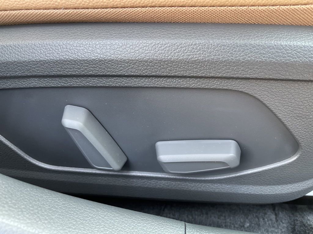 New 2026 Hyundai Sonata Limited FWD image 11