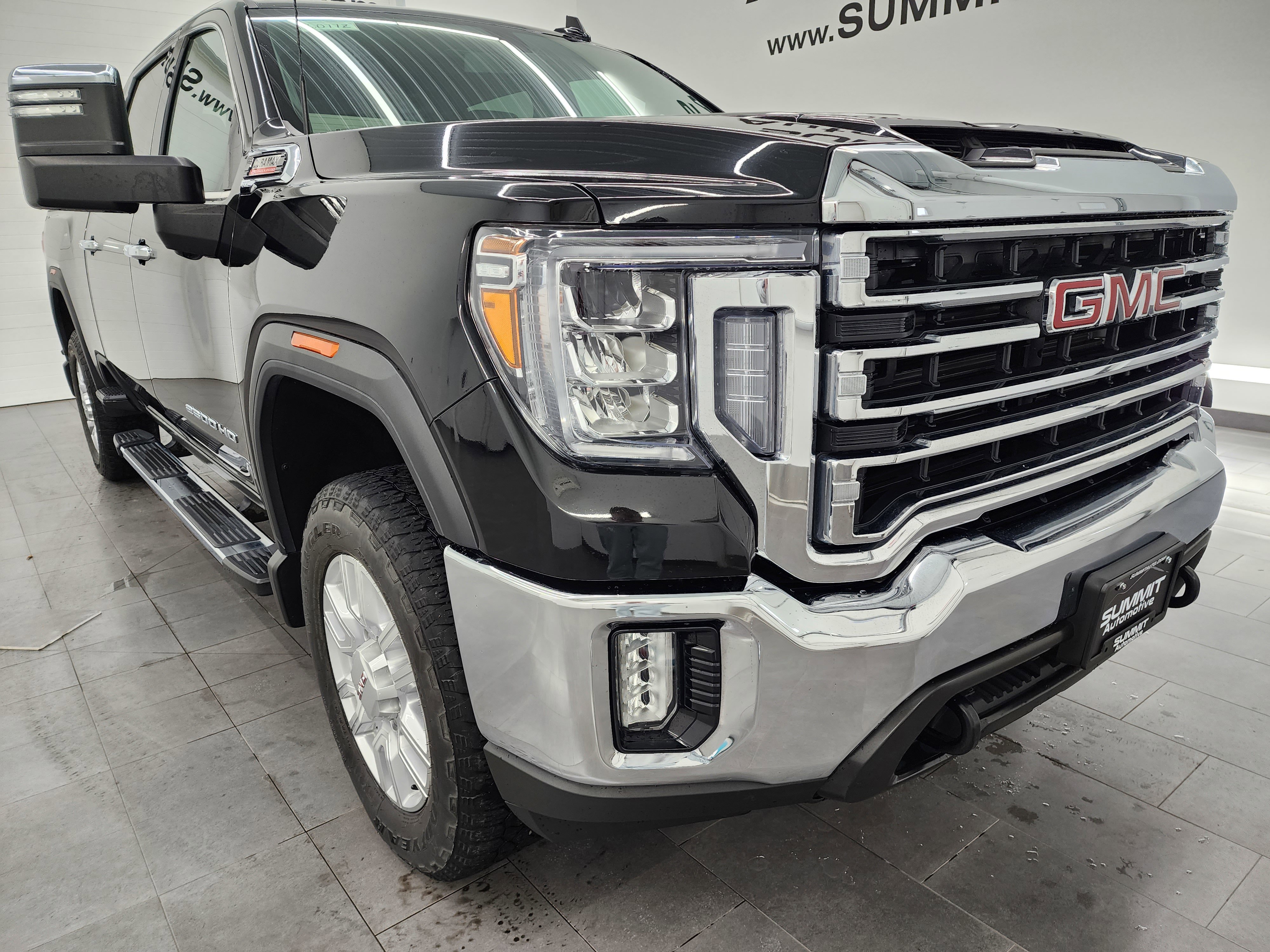 Used 2022 GMC Sierra 2500 SLT w/ LPO, GMC Protection Package image 2