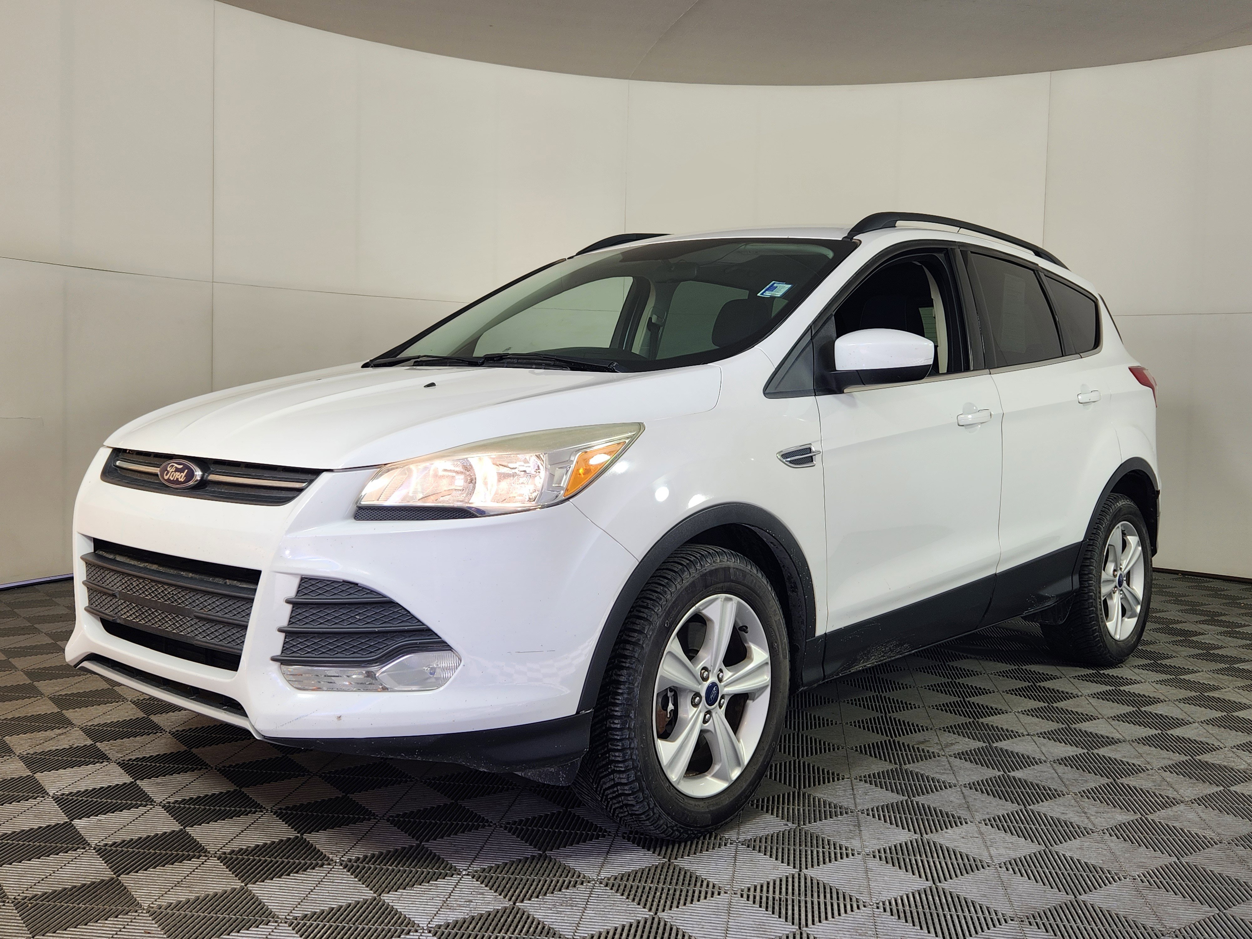 Used 2015 Ford Escape SE w/ Equipment Group 201A video 3