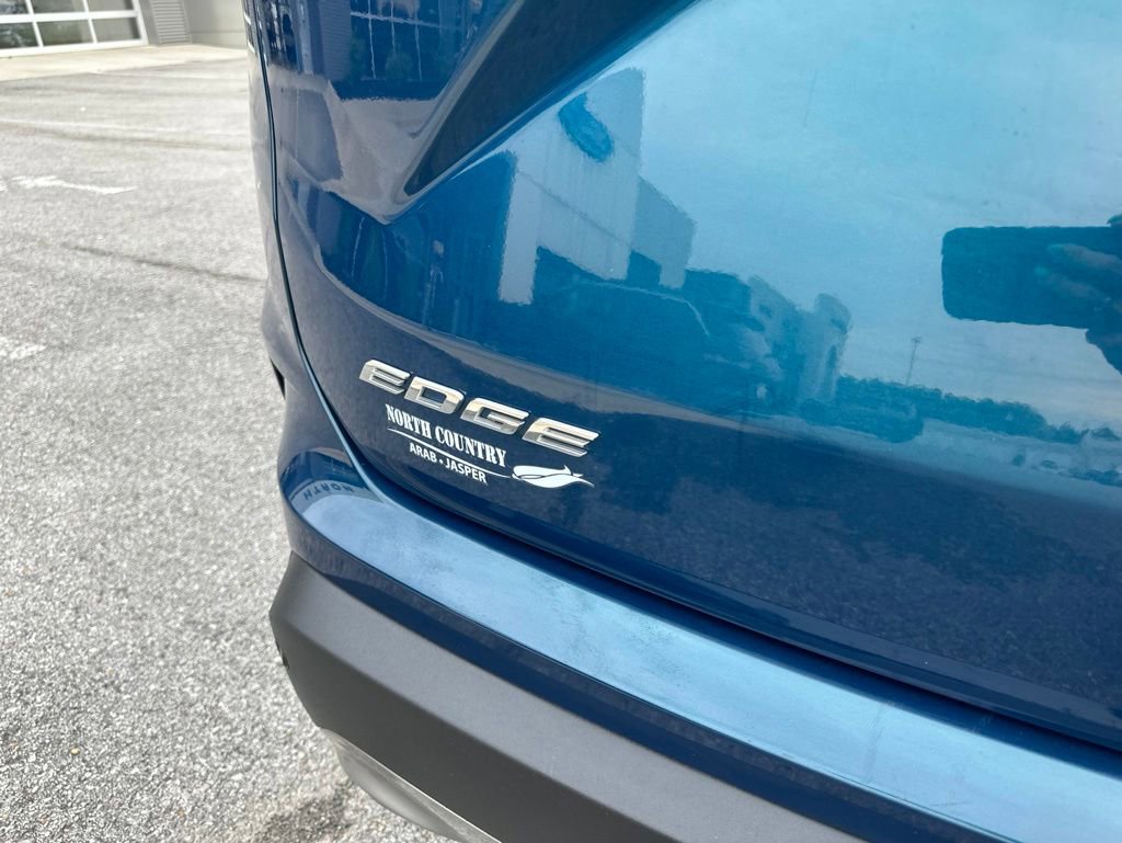 Used 2020 Ford Edge Titanium FWD image 7
