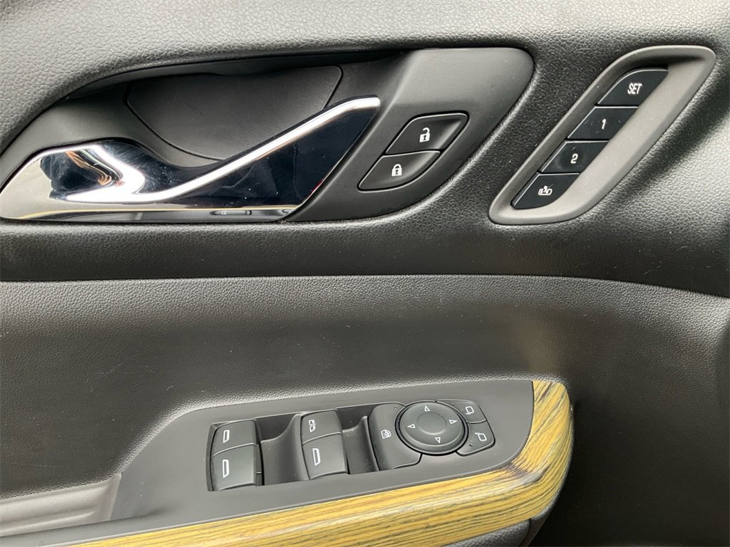 Used 2018 GMC Acadia Denali w/ Technology Package image 28