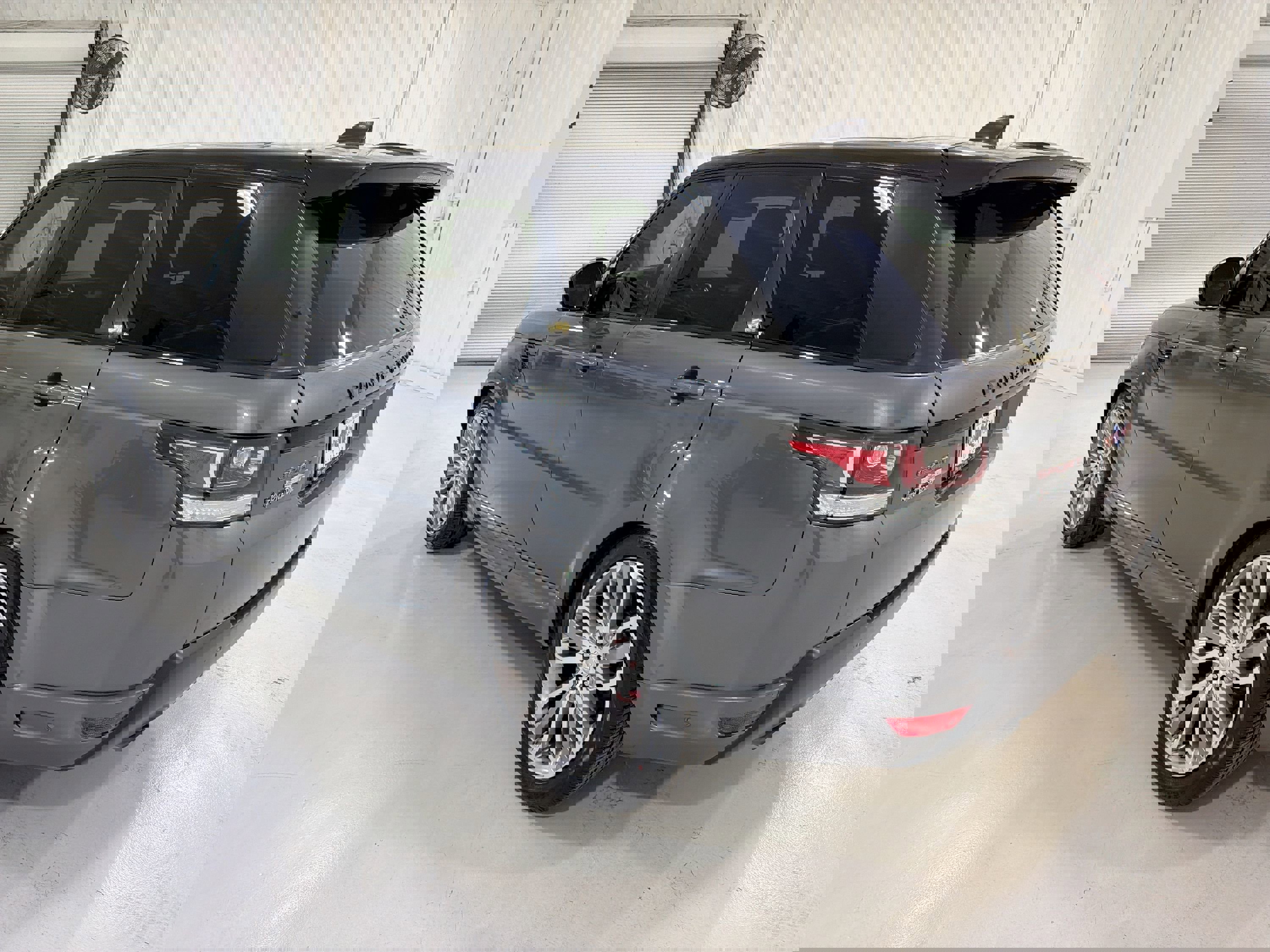 Used 2017 Land Rover Range Rover Sport Autobiography image 26