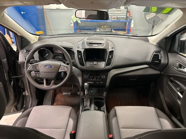 Used 2017 Ford Escape SE w/ Equipment Group 201A image 11