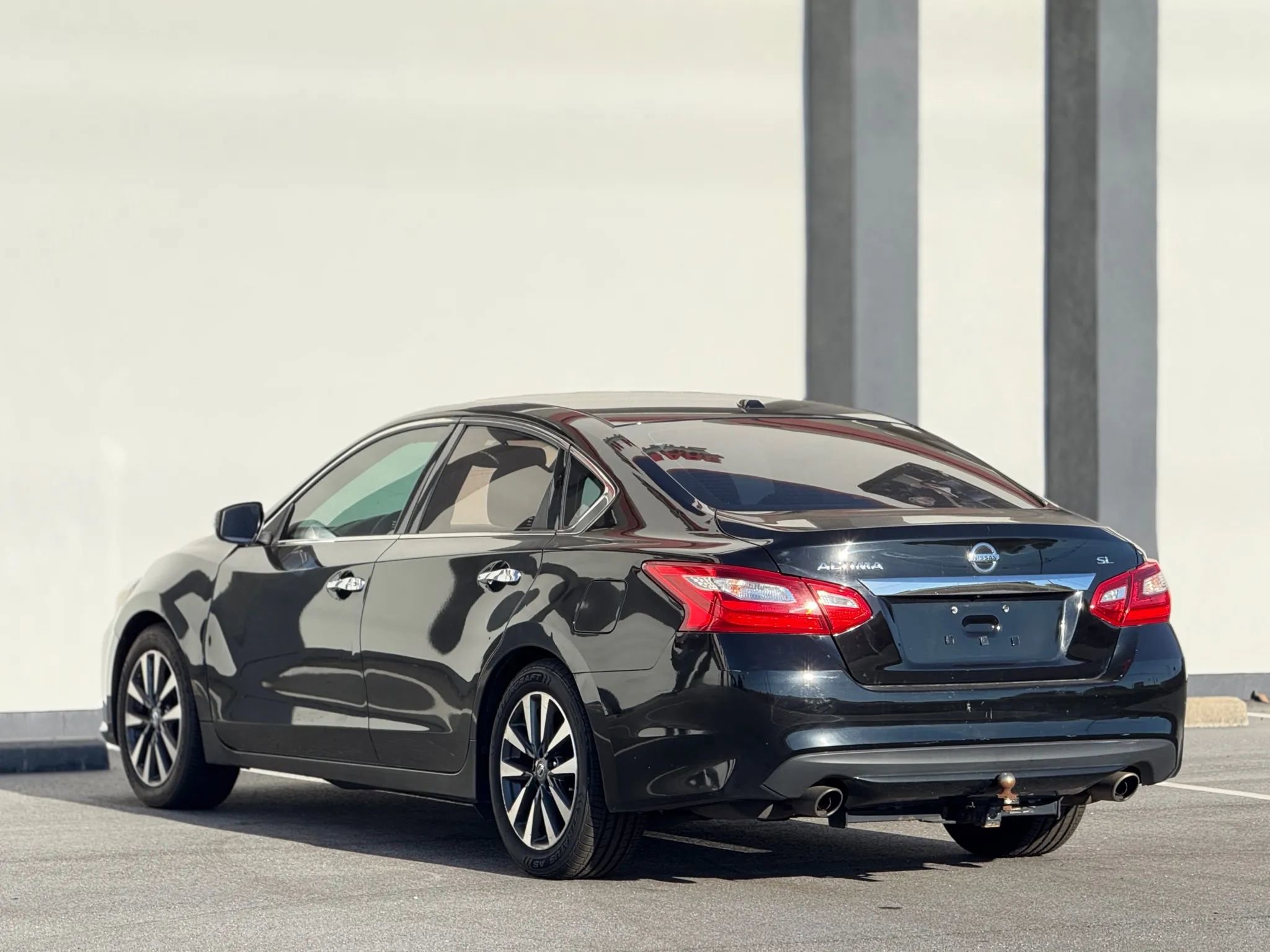 Used 2017 Nissan Altima 2.5 SL w/ 2.5 Technology Package FWD image 10