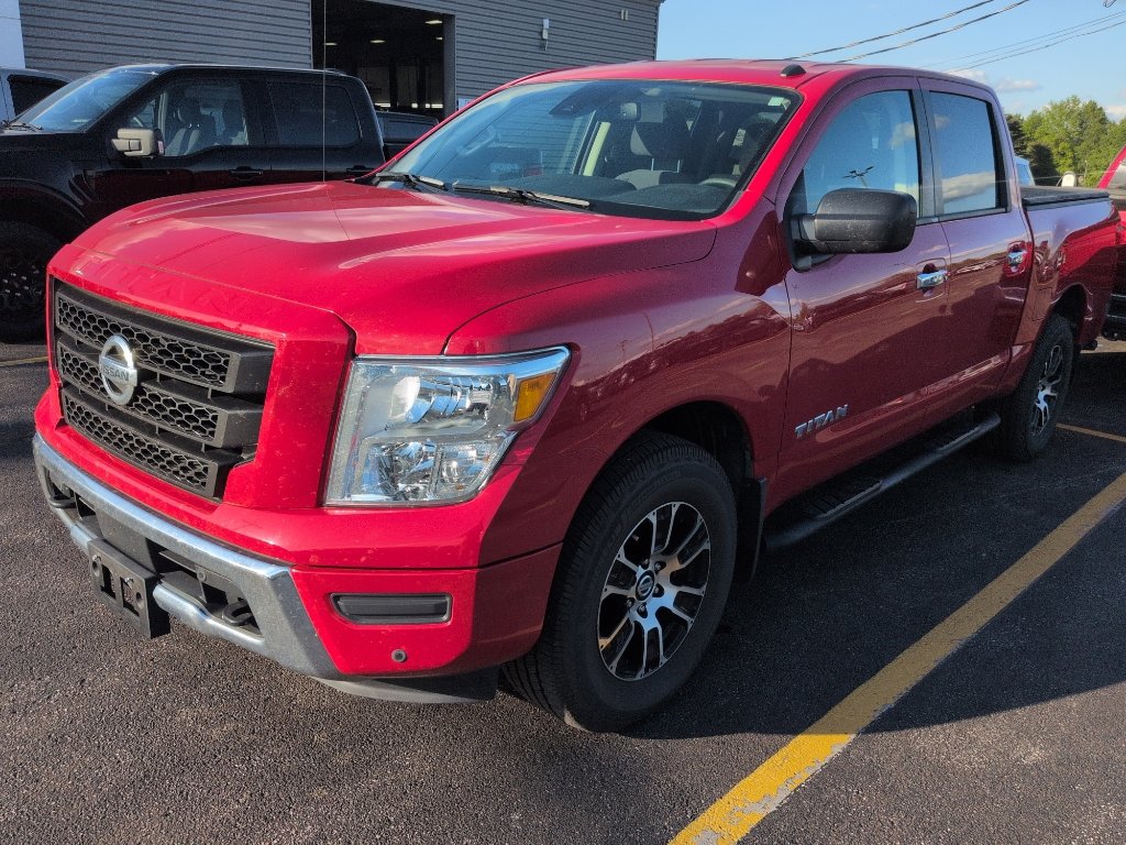 Used 2021 Nissan Titan SV w/ SV Convenience Package