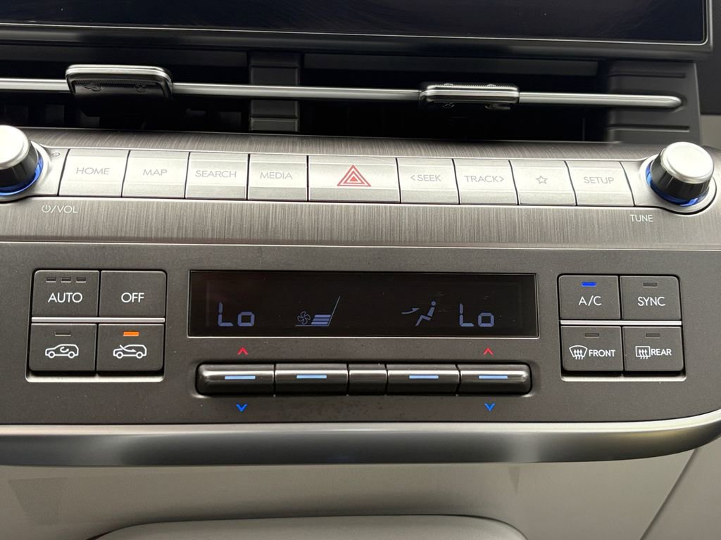 Used 2025 Hyundai Kona SEL FWD image 23