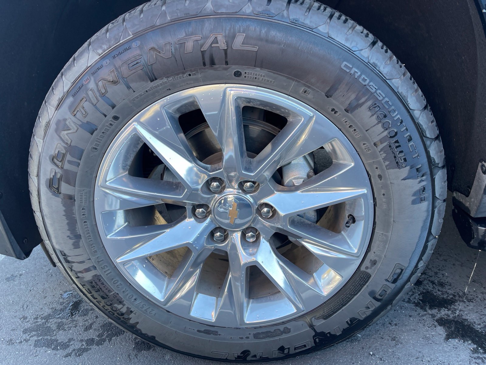 Used 2026 Chevrolet Suburban Premier AWD/4WD image 7